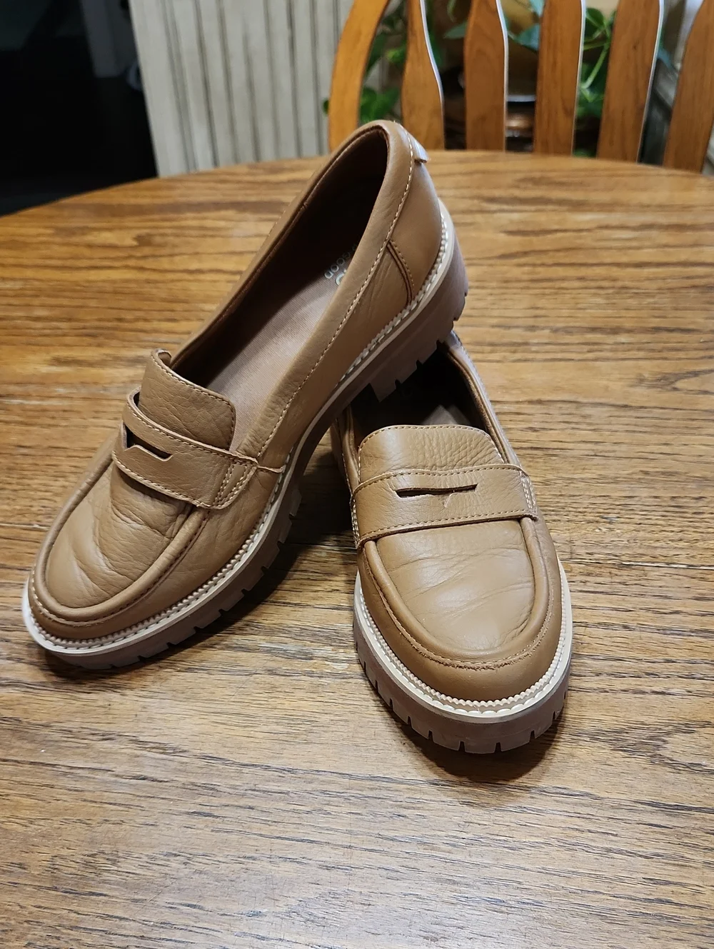 Toms Tan Leather Penny Loafers Size 8.5
